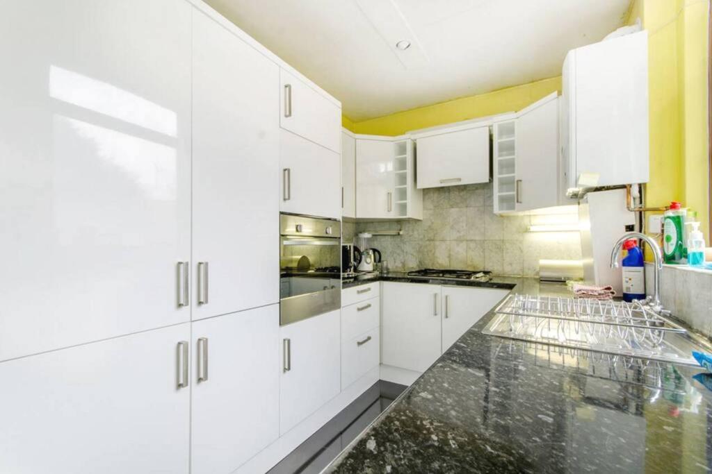 런던 Stunning Three Bed In West Hampstead 아파트 외부 사진