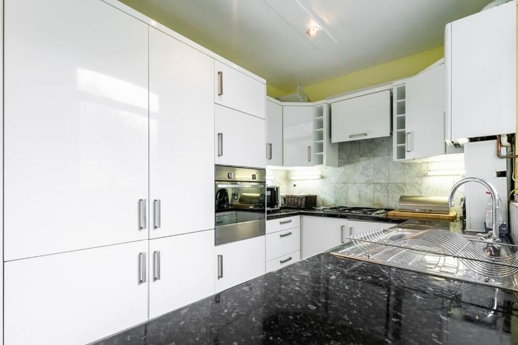 런던 Stunning Three Bed In West Hampstead 아파트 외부 사진